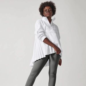 Athleta Sojourn Top white half zip